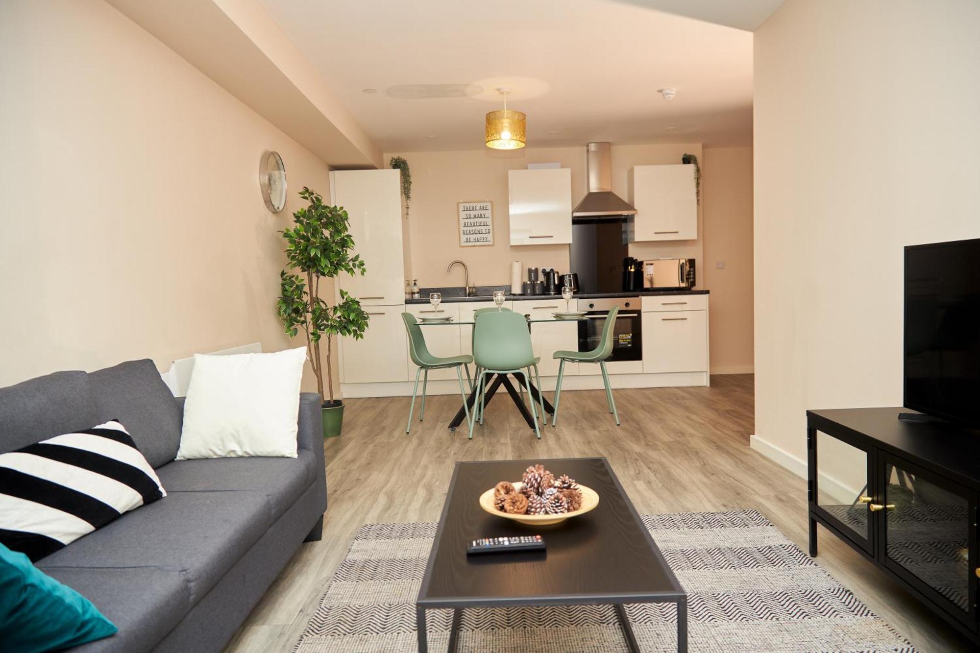 Deluxe And Cozy Two Bedroom With 1 Bathroom And Open Balcony Manchester Ngoại thất bức ảnh